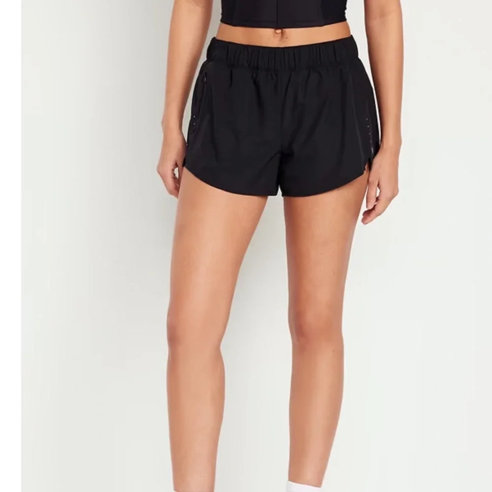 Old Navy Active Womens Black Quick Dry Running Shorts Size M Zipper Pocket Liner